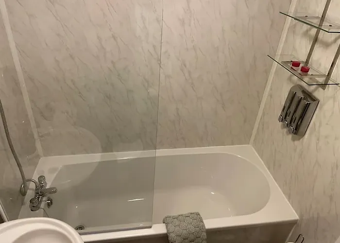 27 The Limes 1 Homestay *