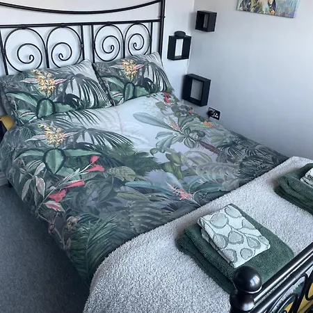 27 The Limes 1 Homestay Stockton-on-the-Forest